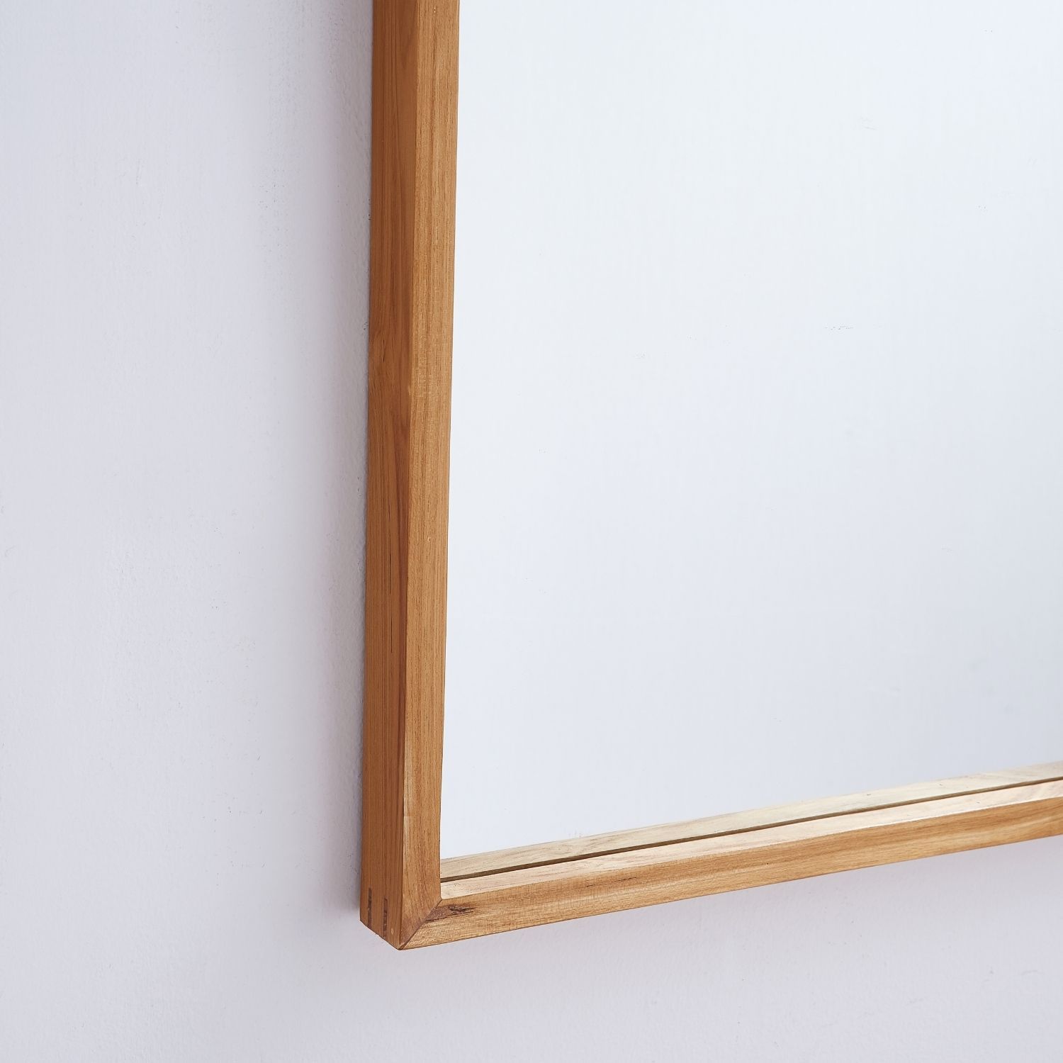 Miroir sur pied Amalia