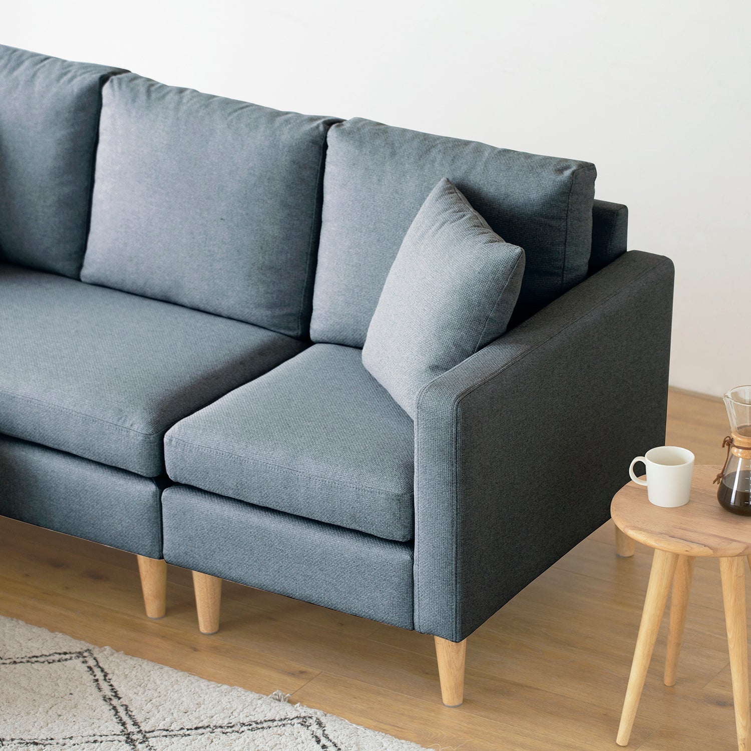 Valolam Compact Sectional 